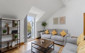 Stunning Sea View Whole Home In Torbay Close To Beach
