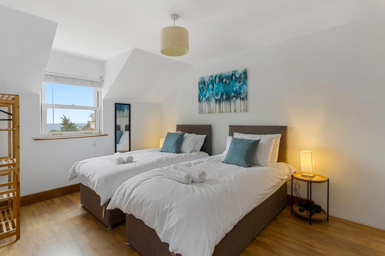Stunning Sea View Whole Home In Torbay Close To Beach Torquay Exterior photo